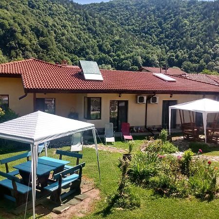 Кръчмъ При Байката Hotel Ribaritsa Buitenkant foto