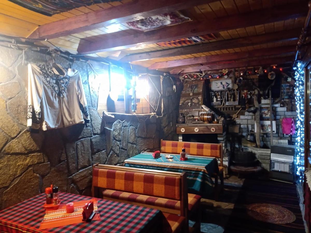 Кръчмъ При Байката Hotel Ribaritsa Buitenkant foto