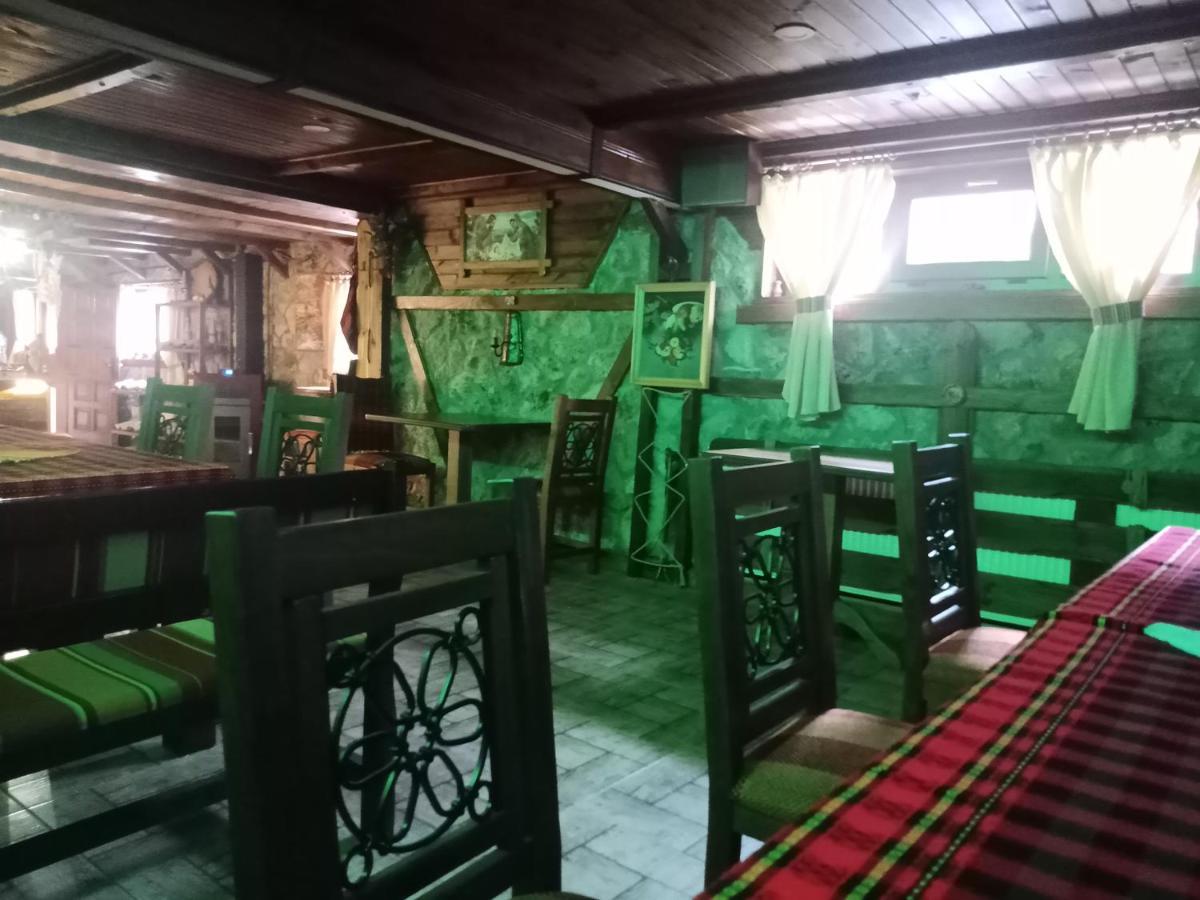 Кръчмъ При Байката Hotel Ribaritsa Buitenkant foto